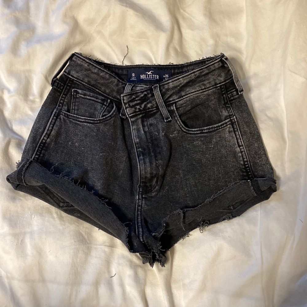 Hollister black jean shorts!